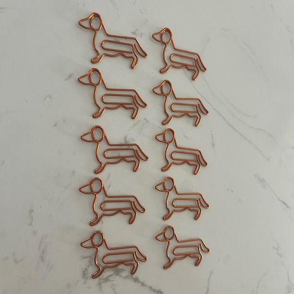Set of 10 Dachshund Dog Paper Clips – Dog Shaped Bookmark & Office Supply (New) - Picture 6 of 6